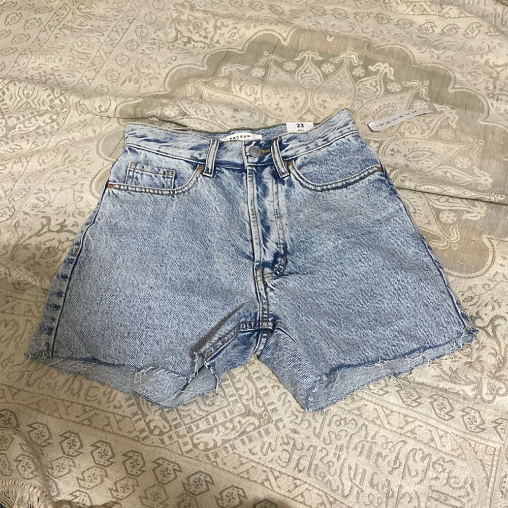 90s style Shorts